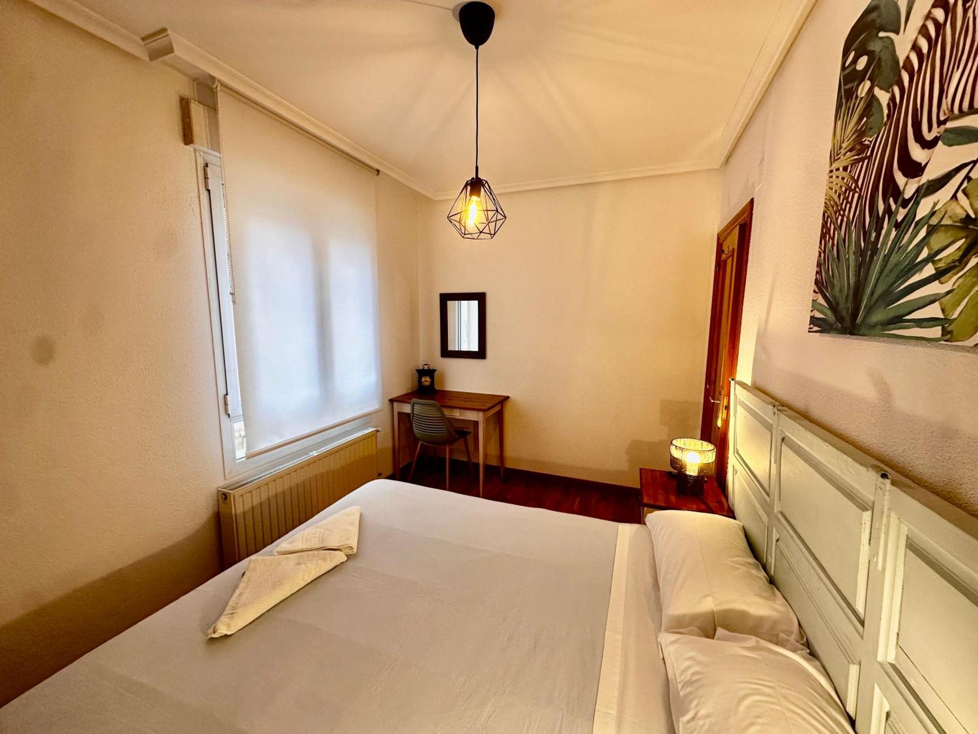 Atuaire Home Balcon Con Vistas A La Catedral De Burgo Екстериор снимка