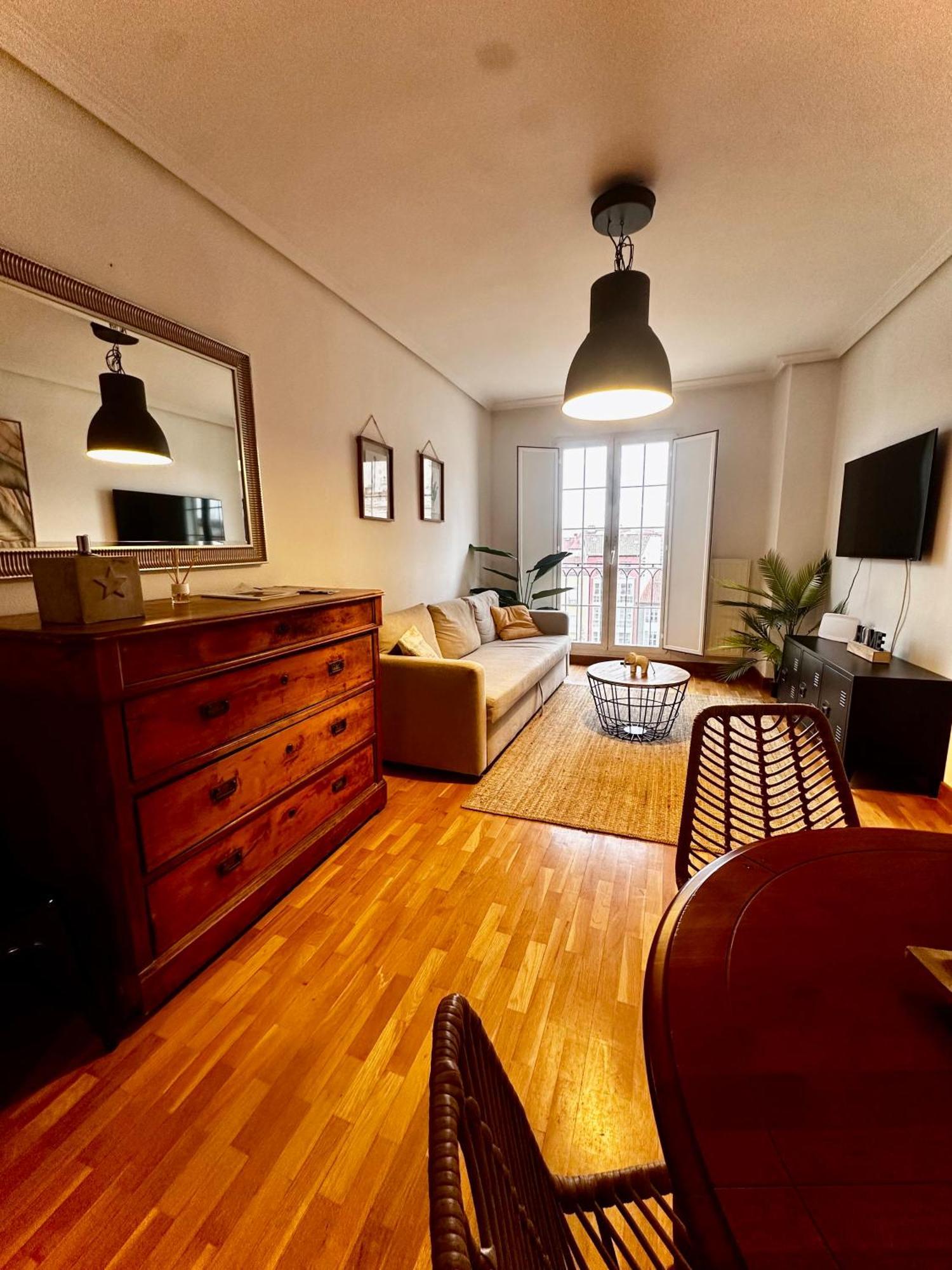 Atuaire Home Balcon Con Vistas A La Catedral De Burgo Екстериор снимка
