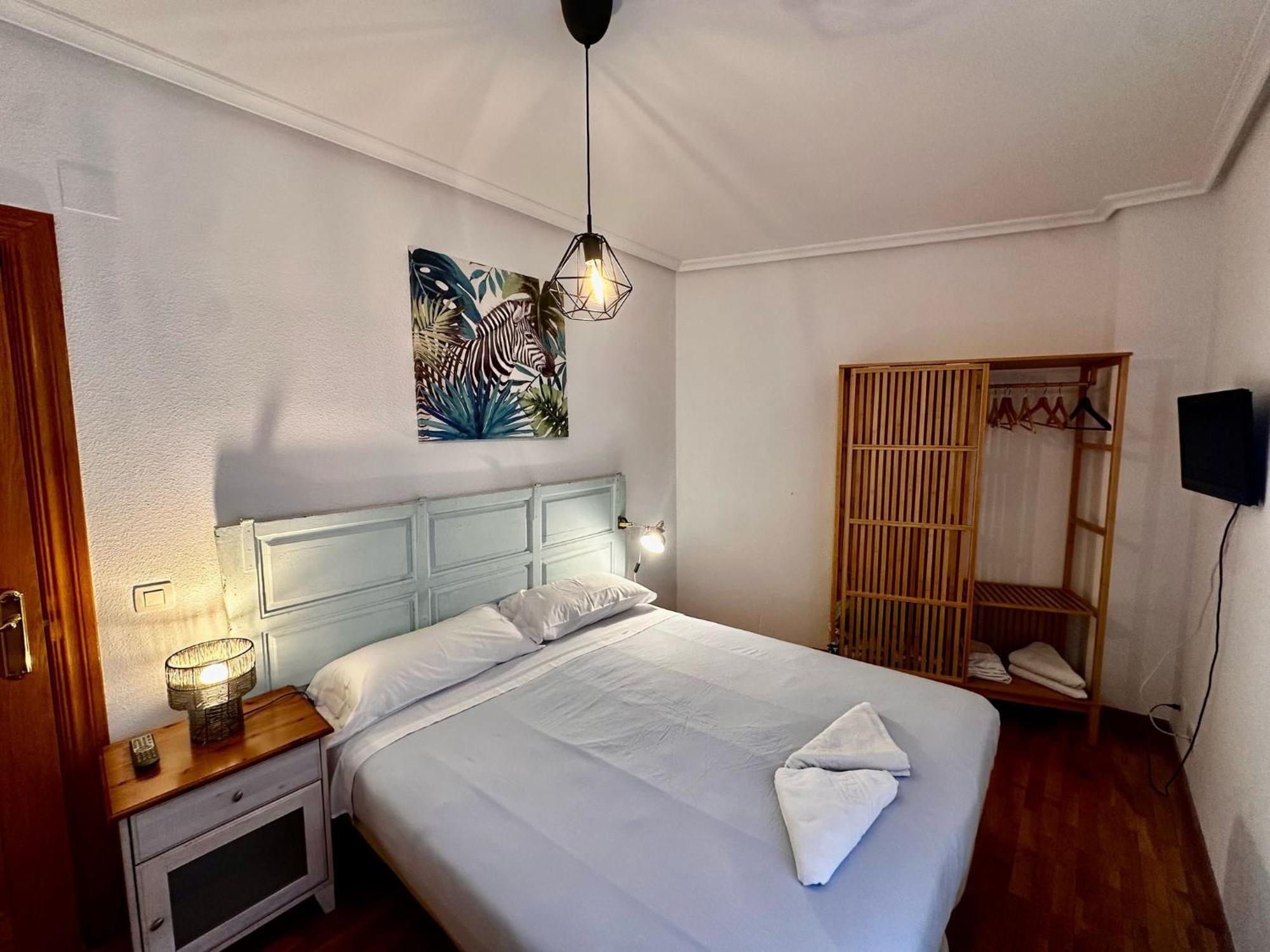 Atuaire Home Balcon Con Vistas A La Catedral De Burgo Екстериор снимка