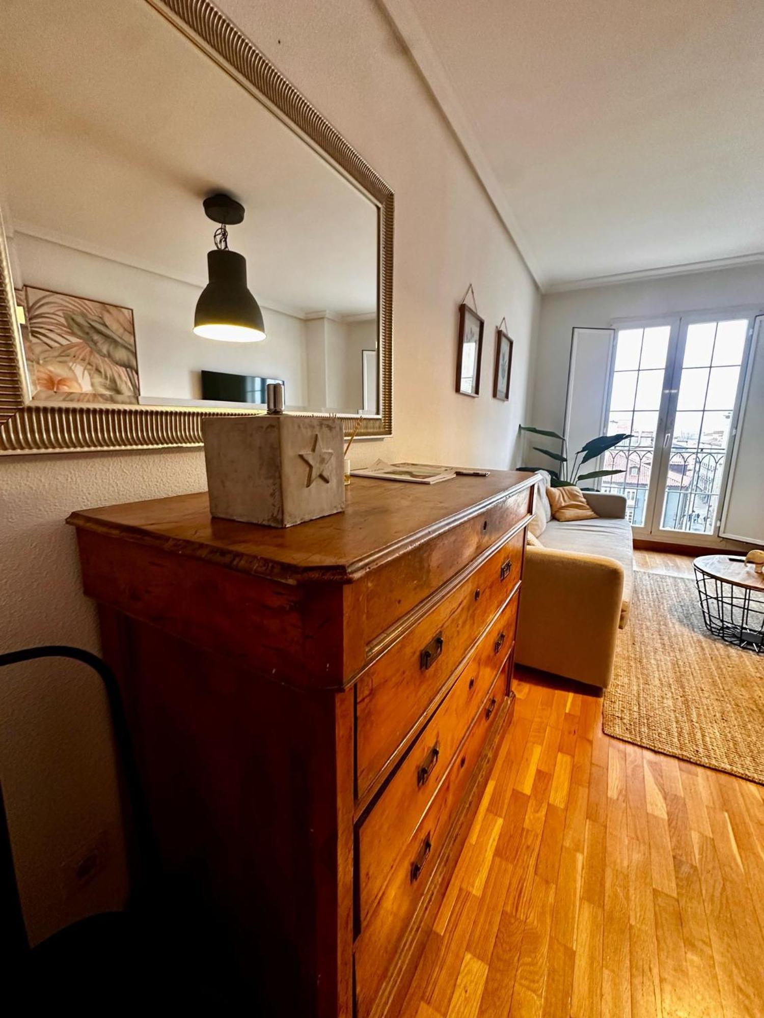 Atuaire Home Balcon Con Vistas A La Catedral De Burgo Екстериор снимка